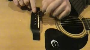 changer-cordes-guitare